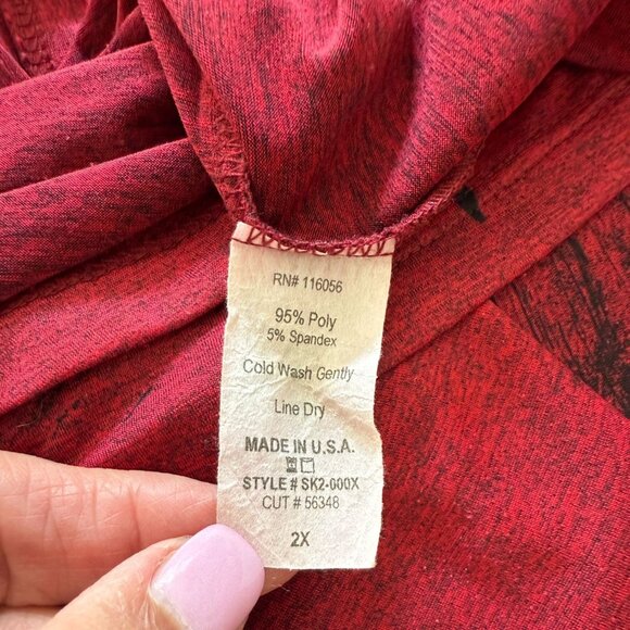 Jess & Jane 2X Tunic Top Red Black Abstract Paint Splatter Long Sleeve - Picture 5 of 9